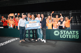 Uitreiking cheque NLO 2026