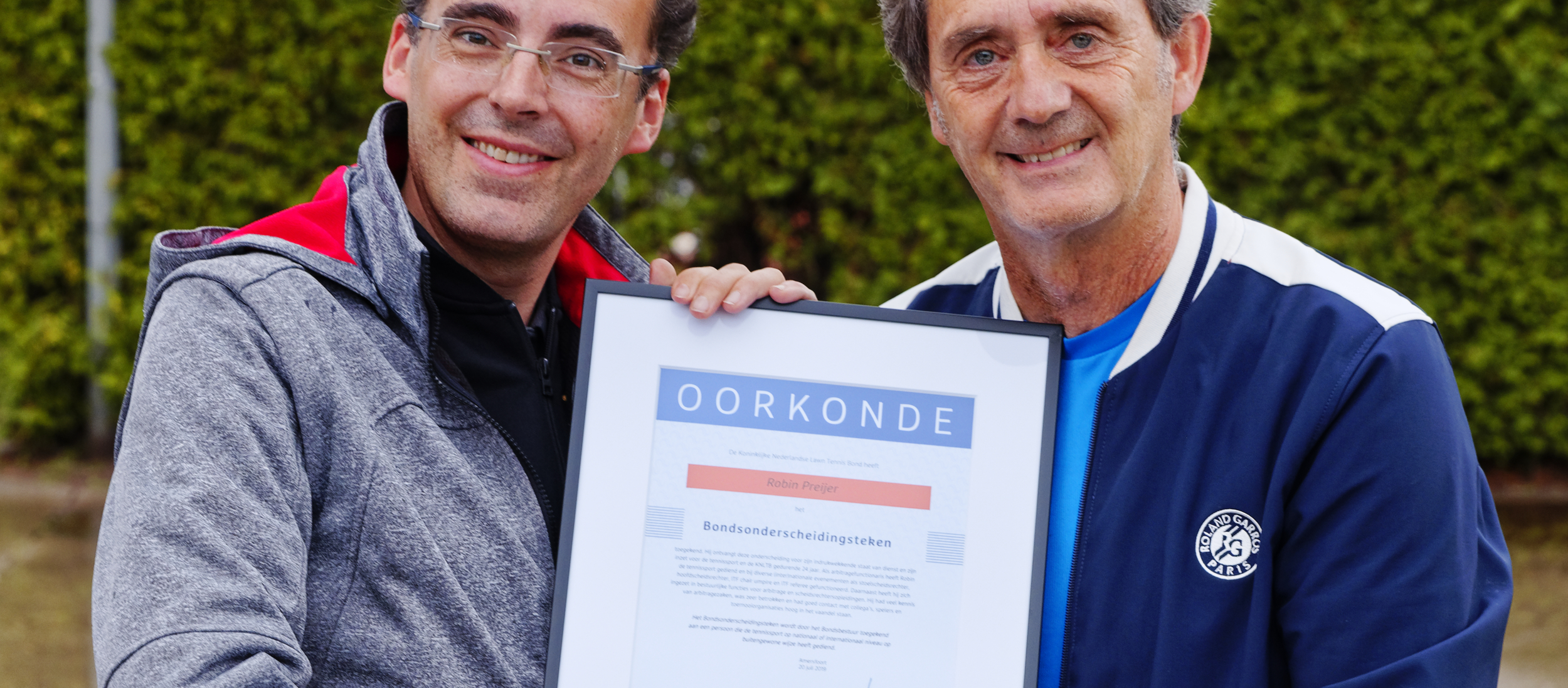 02.01C Referee Robin Preijer Receives Award Windmill Cup 2019