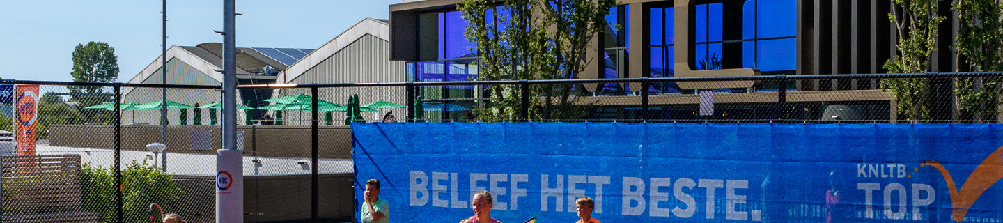 NTC Amstelveen Tennisbaan Kiki Bertens les clinic